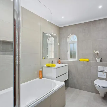 Villa Cyan By Sapvillas